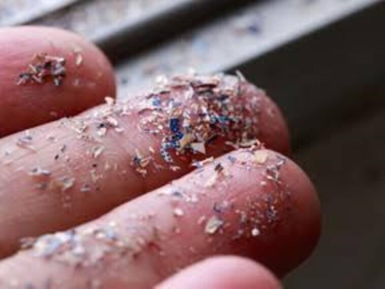 UBC Creates Affordable Portable Device to Detect Microplastics in Drinks 1