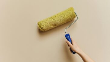 pexels polina tankilevitch 5583126