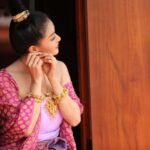 attractivethaiwomentraditionaldress35752186