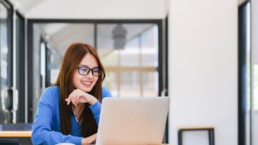 How an Education Loan Calculator Simplifies Financial Planning for International Studies Abroad 1