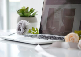 website maintenance wordpress white canvas design 1