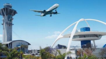 volaris lax terminal 4
