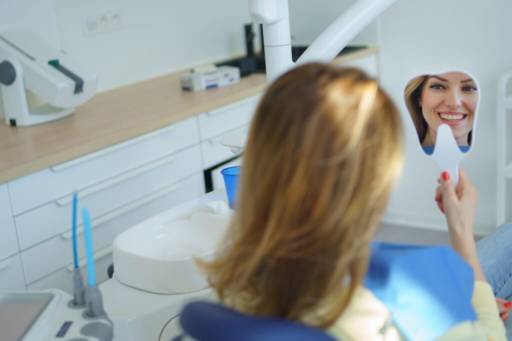 Best Dental Clinic That Offers Full Smiles 3 56d4da7c 12b0 4b29 b565 778058a07ce1 1