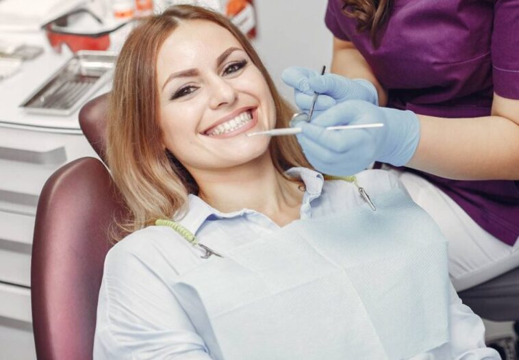 How Can a Dental Hygienist Dubai Ensure a Perfect Smile? 1 dental hy 768